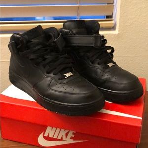 Air Force 1 Mid 07